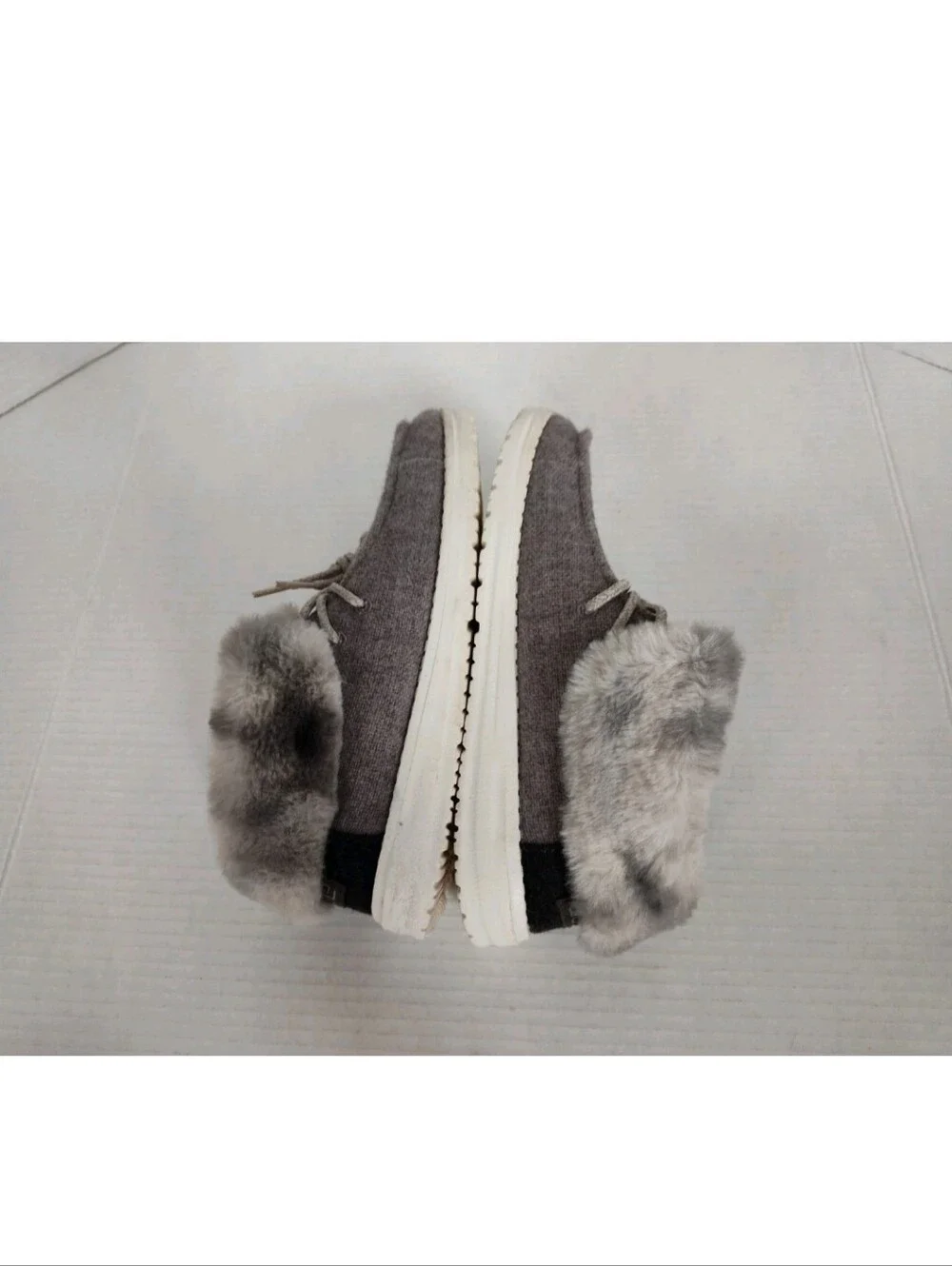 Hey Dude Britt Youth Faux Fur Ankle Boots size Y4 - L5  Gray Shoes Booties